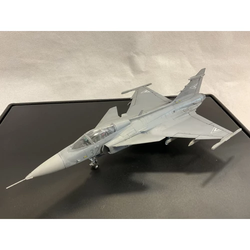 Italeri JAS-39 Gripen HuAF