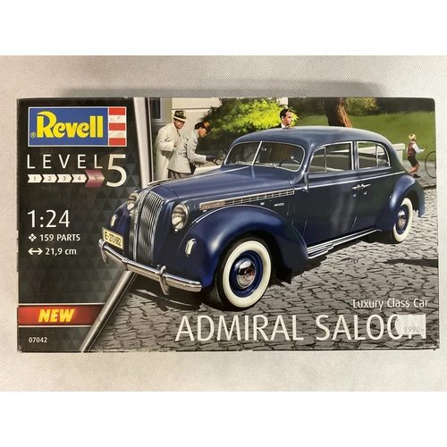 Luxury Class Car ADMIRAL SALOON