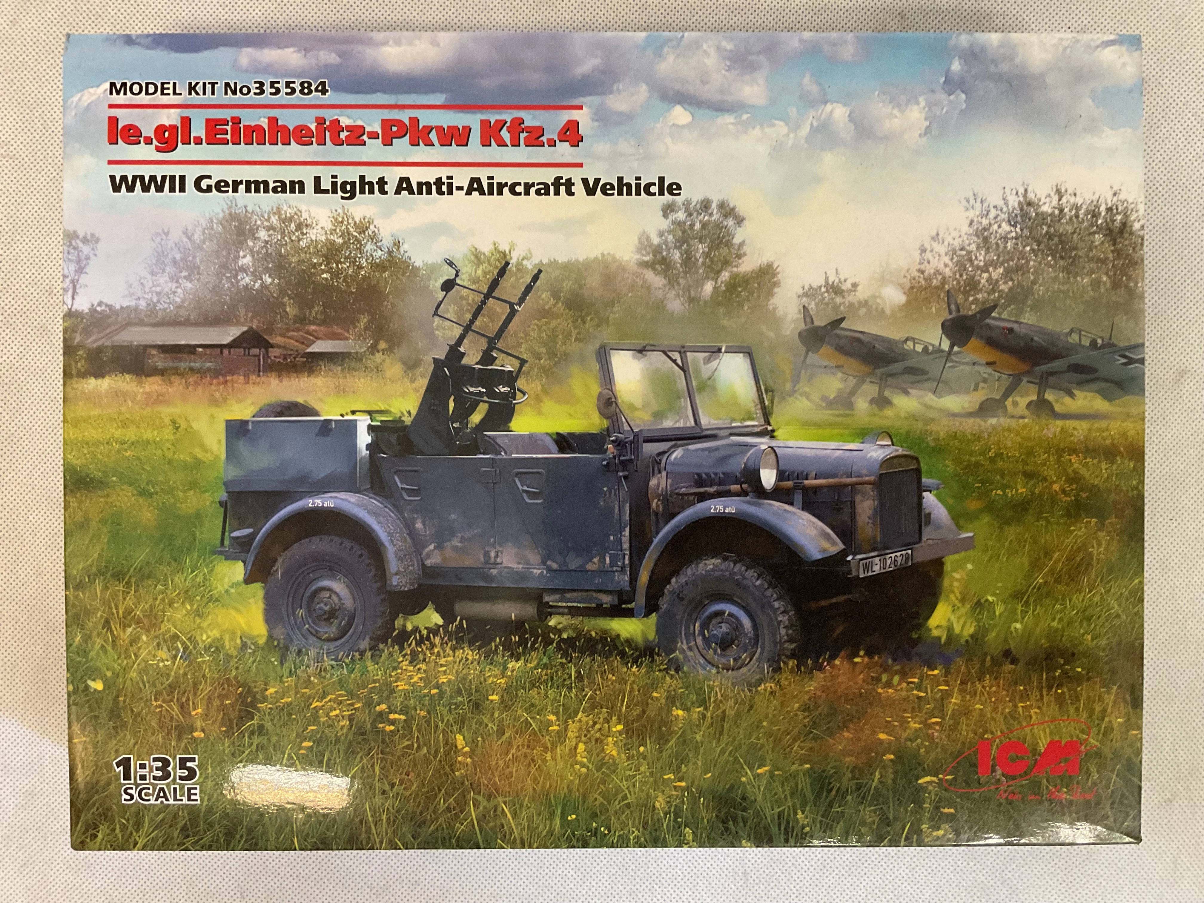 LE.GL.EINHEITZ-PKW KFZ.4, WWII GERMAN LIGHT ANTI-AIRCRAFT VEHICLE